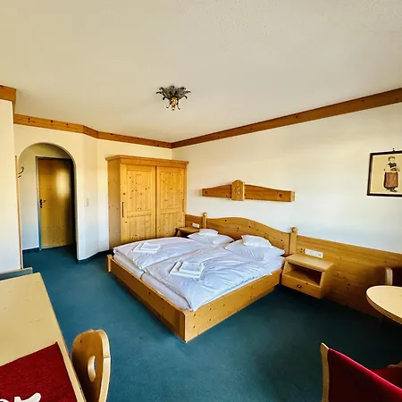 Residenz Am Park 게스트하우스 상트조한인티롤