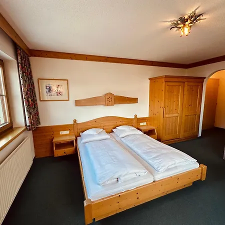 Residenz Am Park 게스트하우스 상트조한인티롤