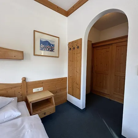 Residenz Am Park Gæstehus 3*